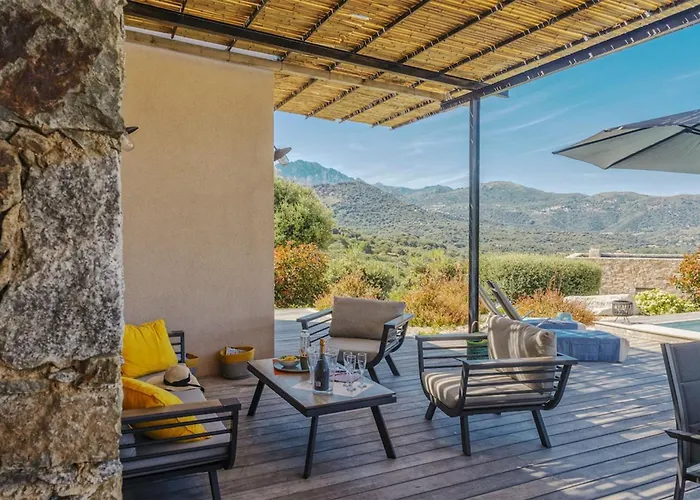Villa Davia Corbara